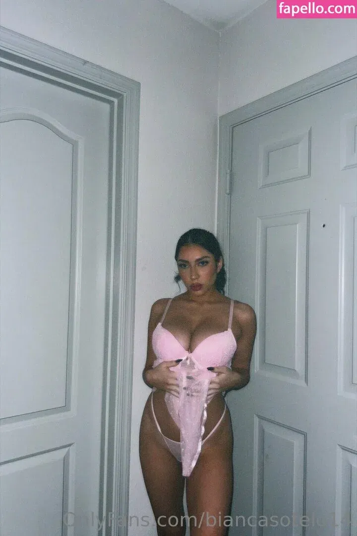 Bianca Sotelo Onlyfans Photo Gallery 
