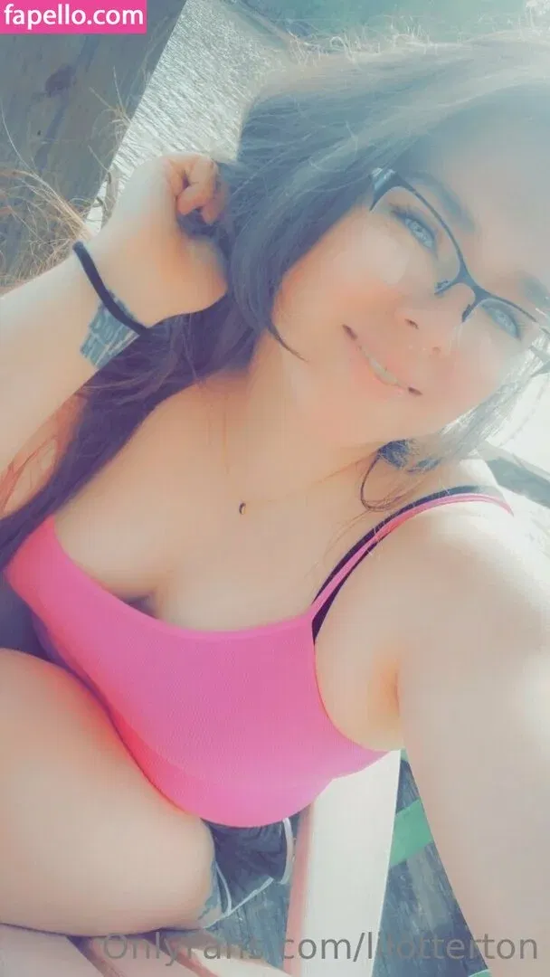 lilotterton Onlyfans Photo Gallery 