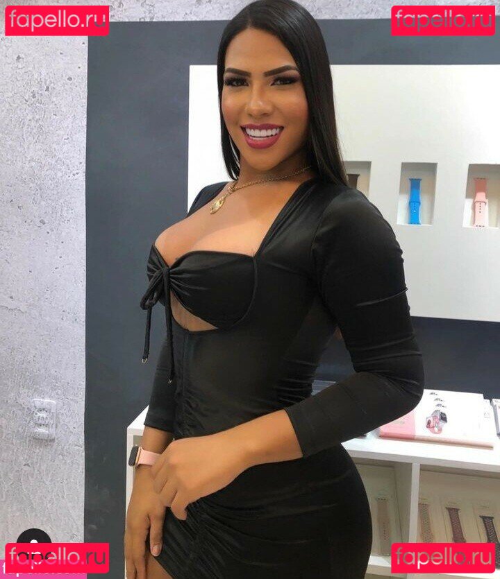 Lia Ferraz / Lia Ferraz ???? / _liaferraz / liafferraz Onlyfans Photo Gallery 