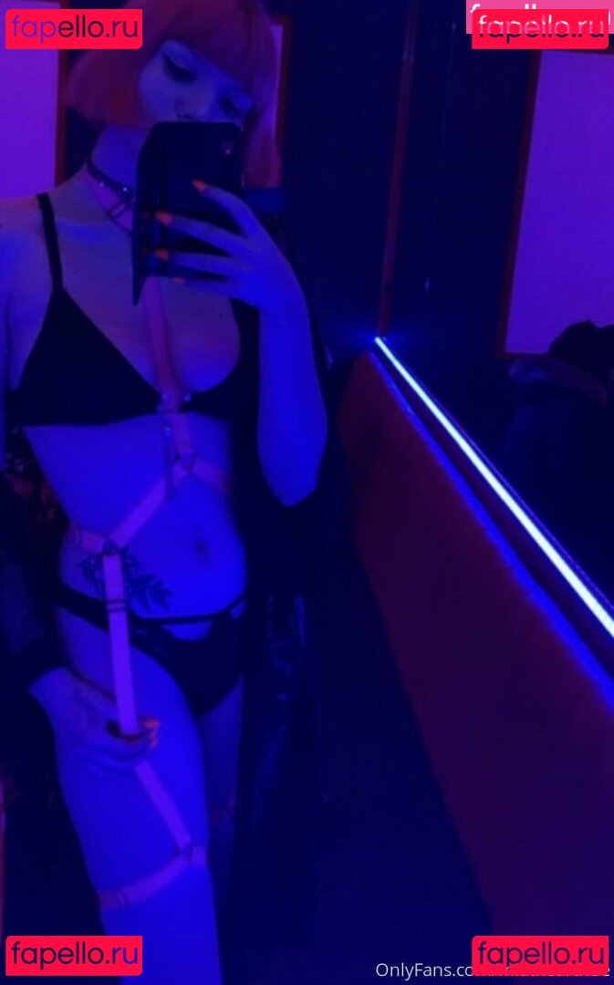 arthoe / miathearthoe Onlyfans Photo Gallery 