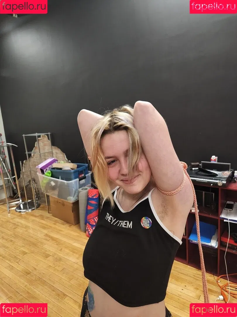 Goddess_Alix Onlyfans Photo Gallery 