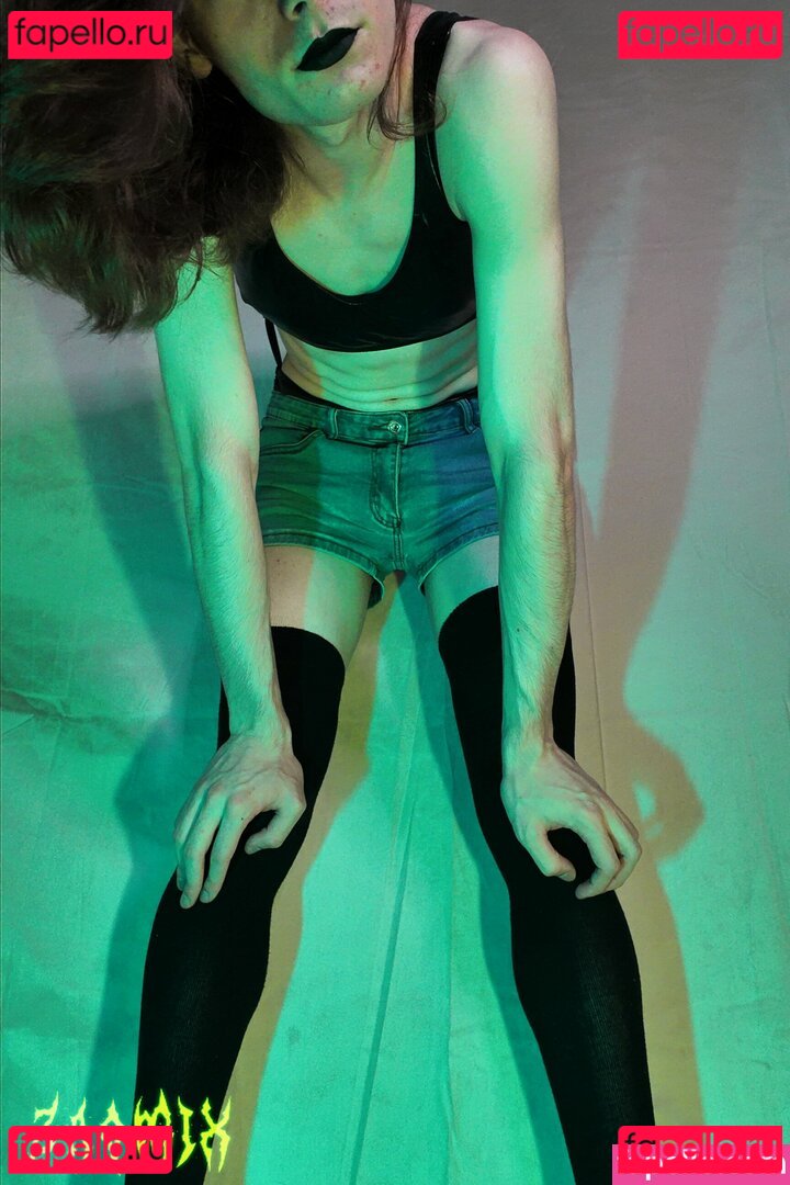 zaobistroeg / zaomix Onlyfans Photo Gallery 