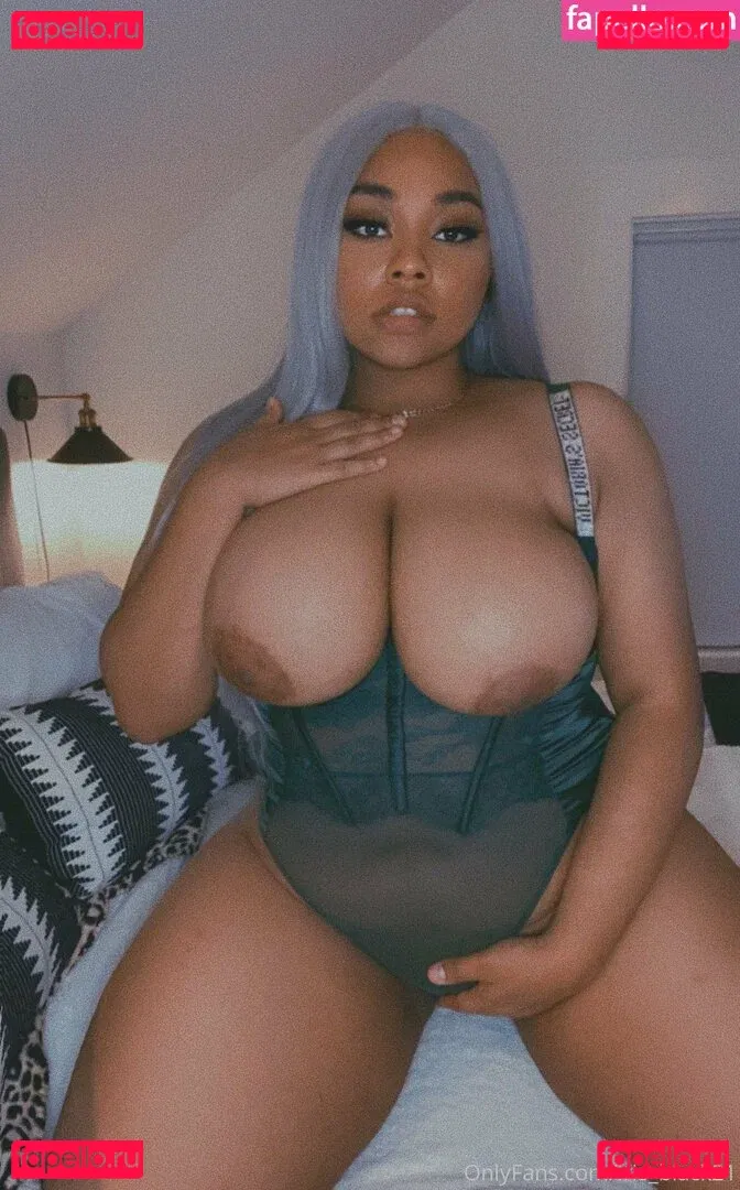 Iris_black21 Onlyfans Photo Gallery 