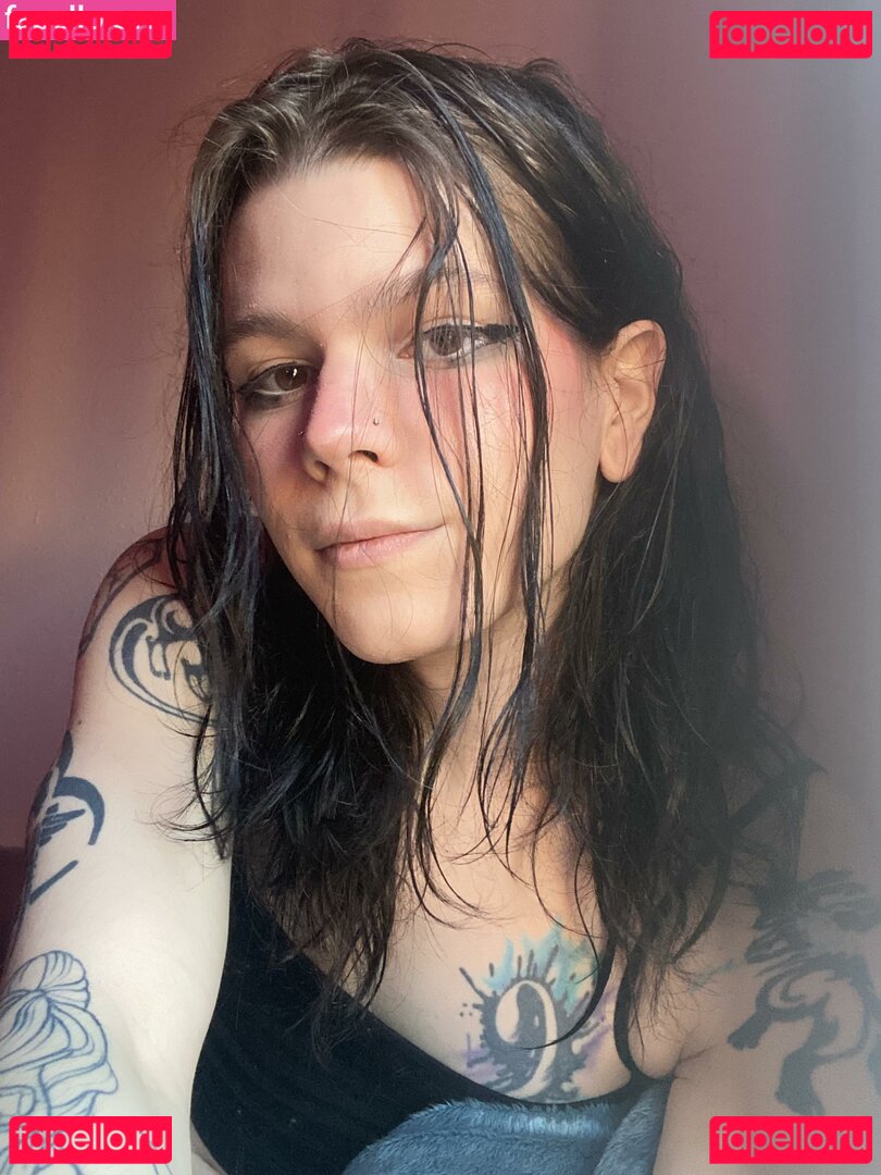 xellaxi / xmarixi / xmirix Onlyfans Photo Gallery 