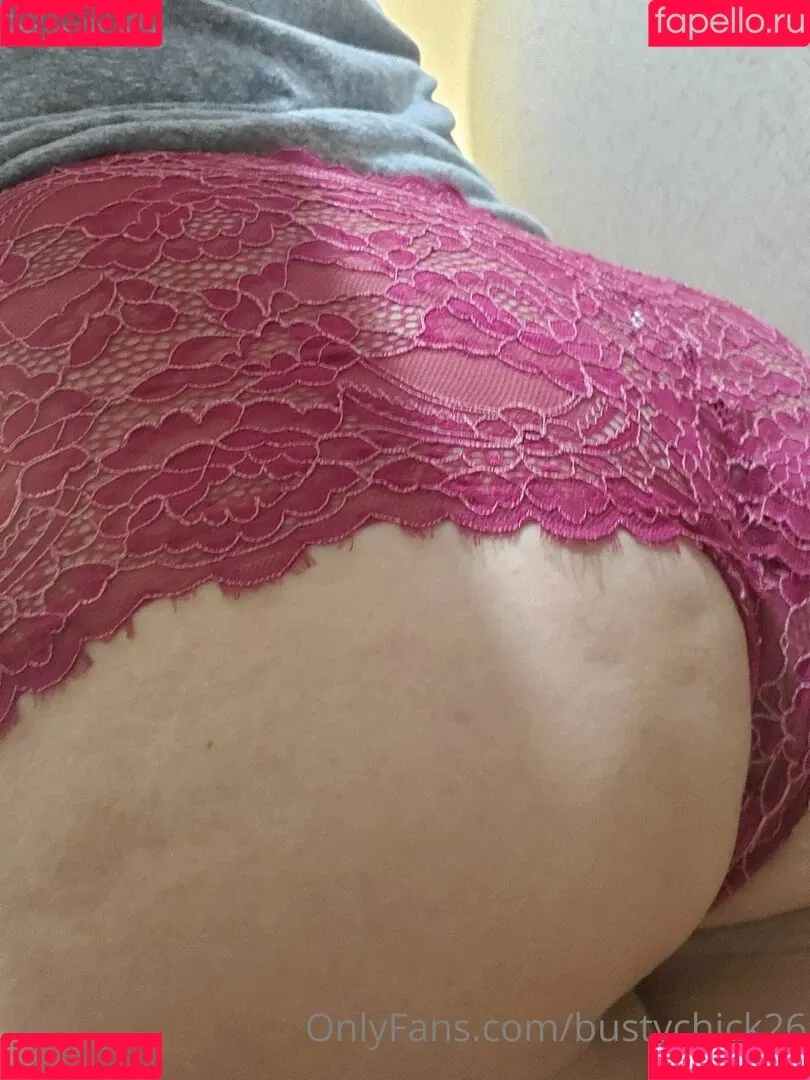 bustychick26 Onlyfans Photo Gallery 