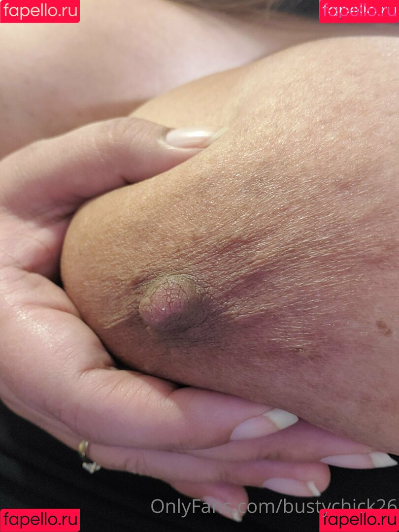 bustychick26 Onlyfans Photo Gallery 