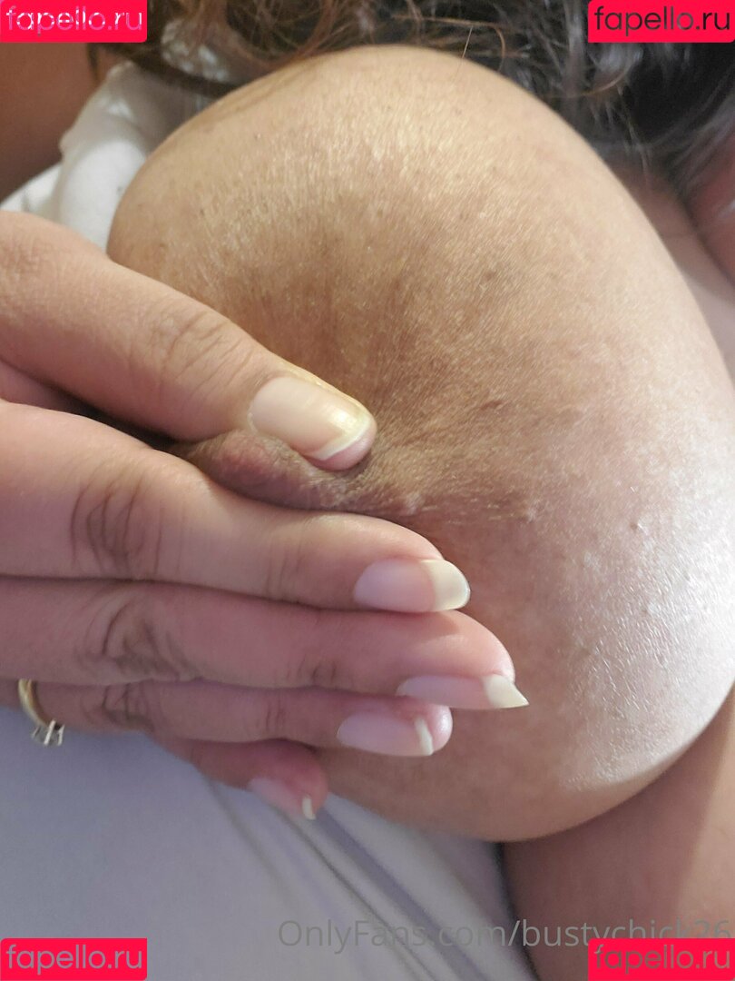 bustychick26 Onlyfans Photo Gallery 