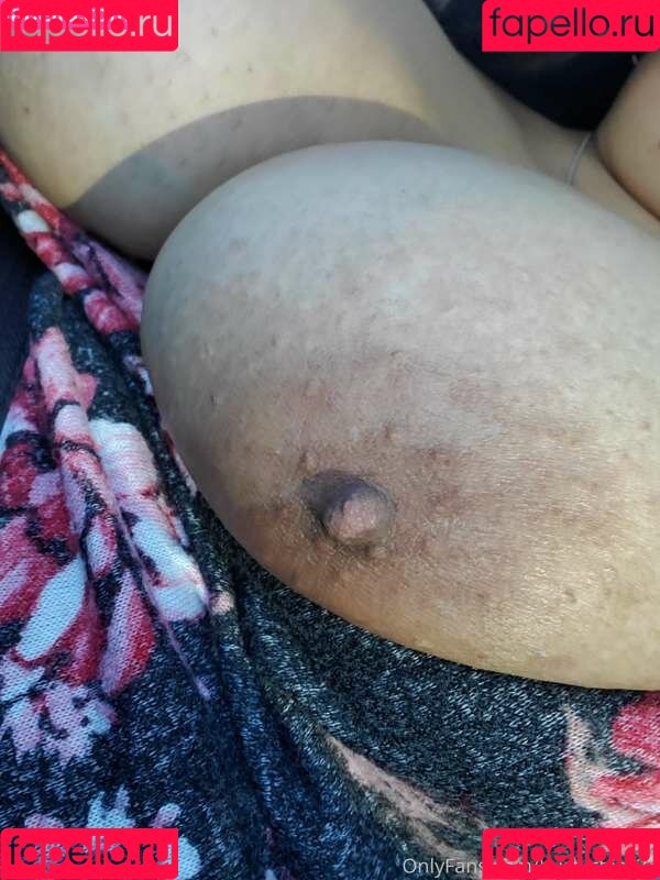 bustychick26 Onlyfans Photo Gallery 