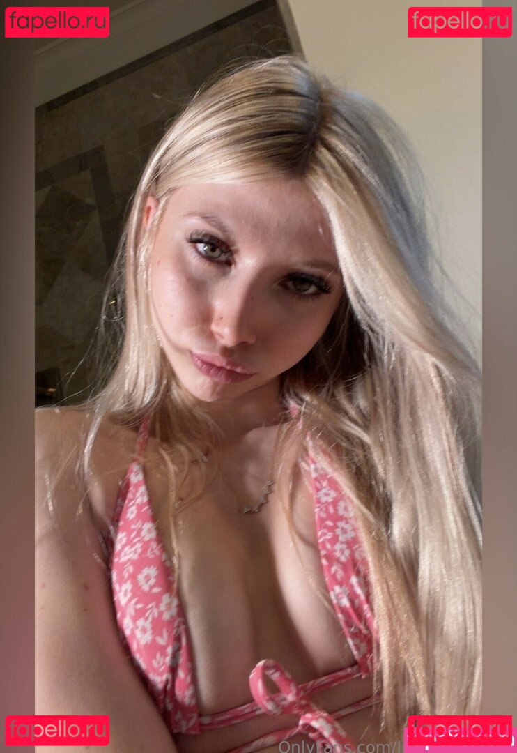 lilymaee3 / lilymaeee Onlyfans Photo Gallery 