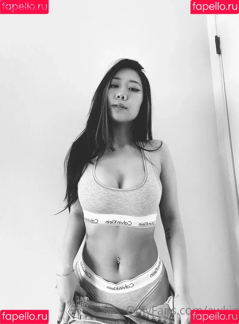 Awkie Onlyfans Photo Gallery 