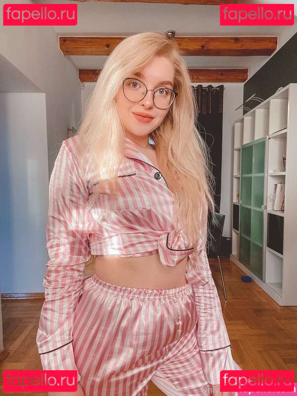 Alexislust / alexislustt / alexislusttt Onlyfans Photo Gallery 