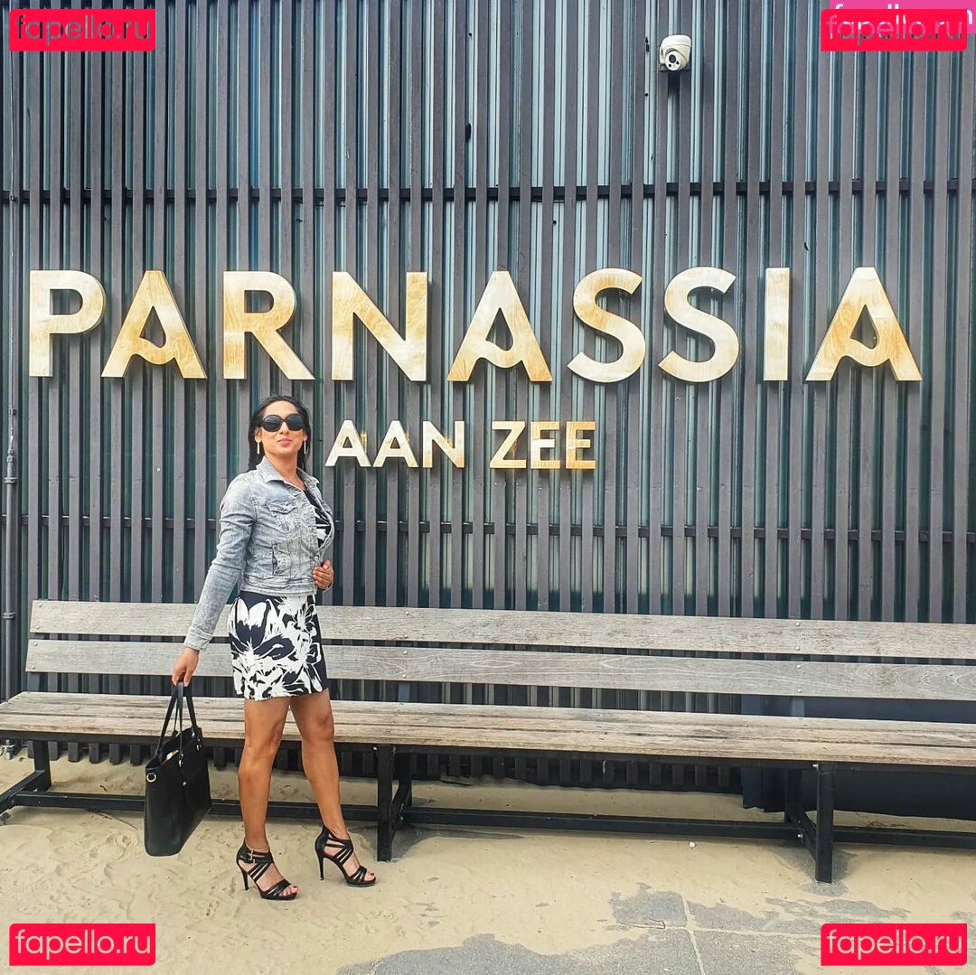 Natassia Crystal / TheNatCrys / natassiacrystal Onlyfans Photo Gallery 