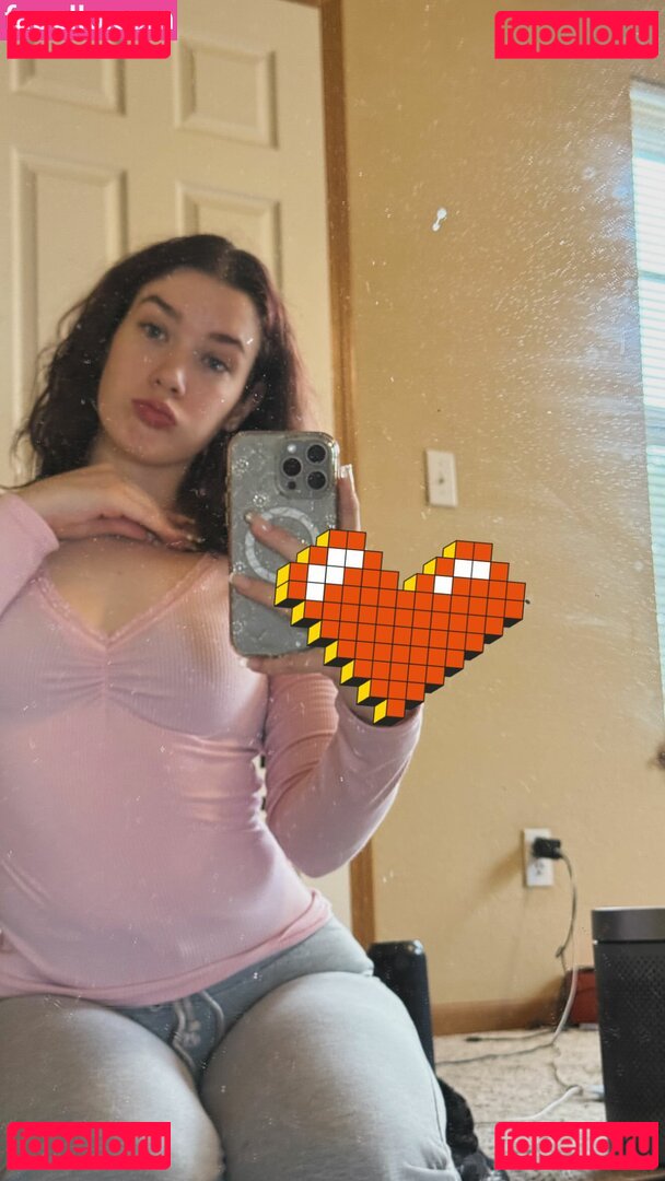 rennibabiii / rubyxxxxo Nude Onlyfans Photo 15