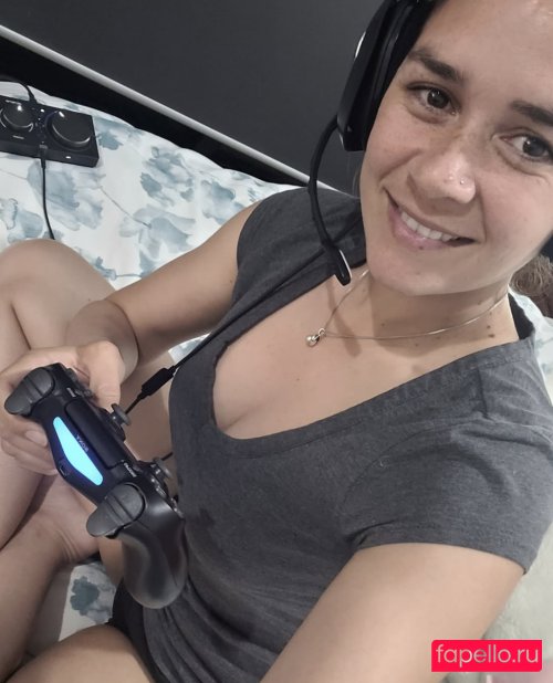 gamersista Nude Onlyfans Photo 28
