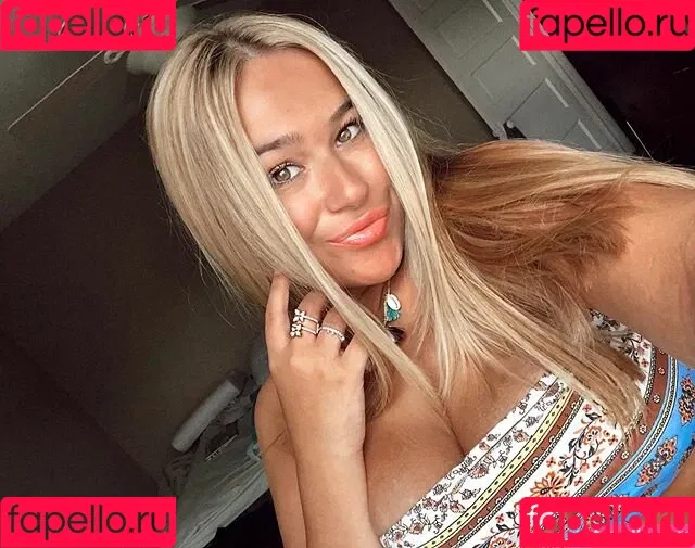 Tatiana Gianacopoulos Onlyfans Photo Gallery 