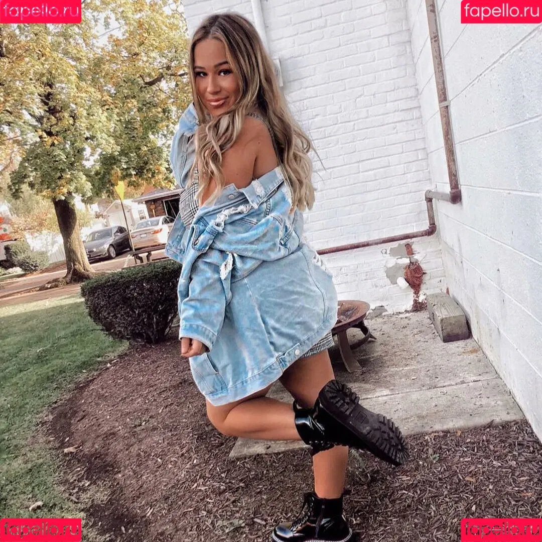 Tatiana Gianacopoulos Onlyfans Photo Gallery 