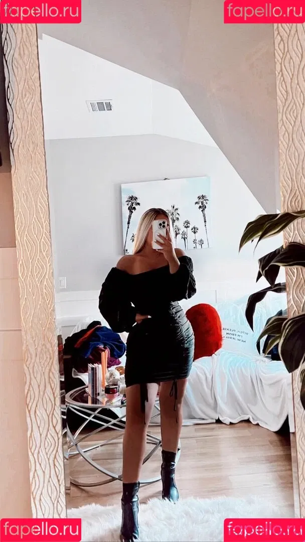 Tatiana Gianacopoulos Onlyfans Photo Gallery 