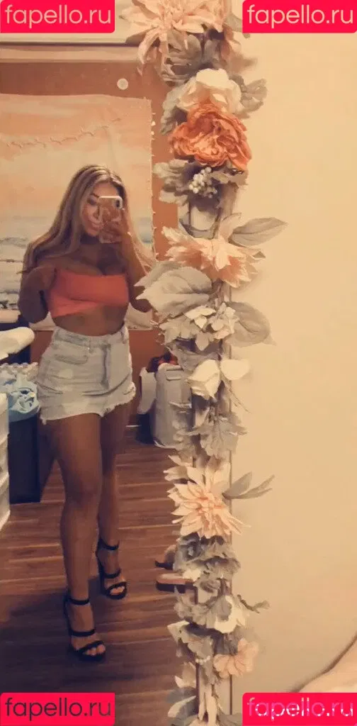 Tatiana Gianacopoulos Onlyfans Photo Gallery 