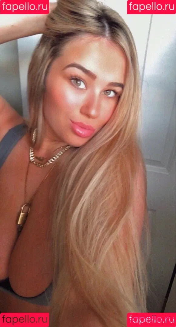 Tatiana Gianacopoulos Onlyfans Photo Gallery 