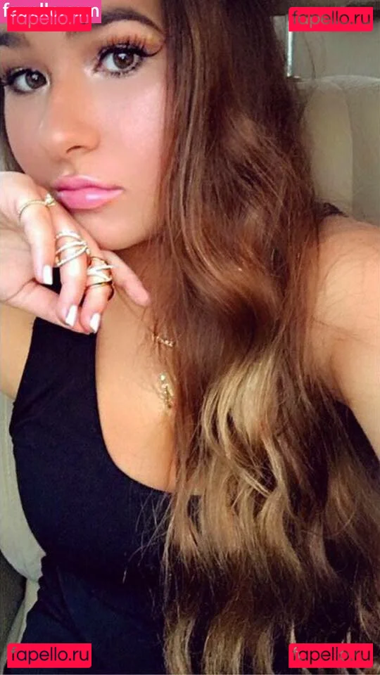 Tatiana Gianacopoulos Onlyfans Photo Gallery 