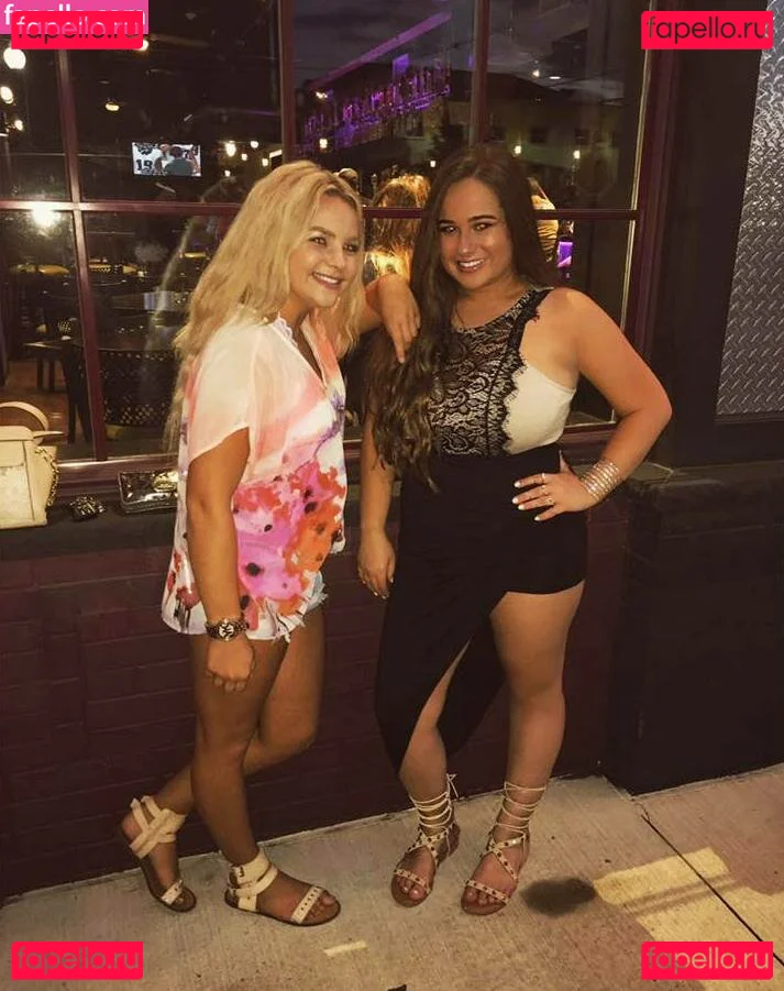 Tatiana Gianacopoulos Onlyfans Photo Gallery 