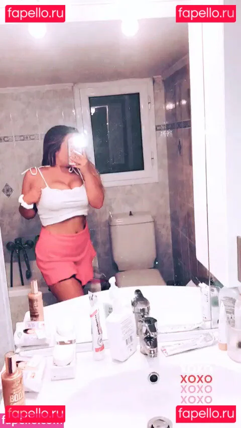 Tatiana Gianacopoulos Onlyfans Photo Gallery 