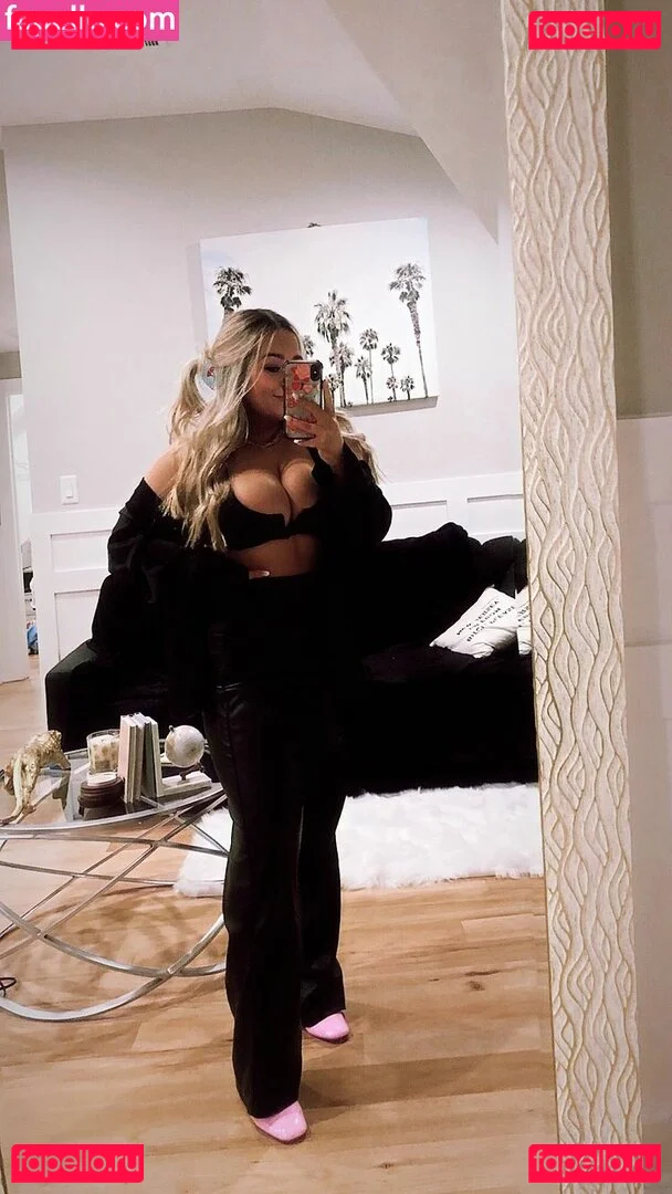 Tatiana Gianacopoulos Onlyfans Photo Gallery 