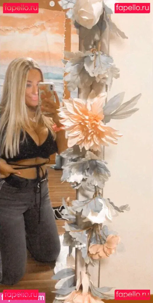 Tatiana Gianacopoulos Onlyfans Photo Gallery 