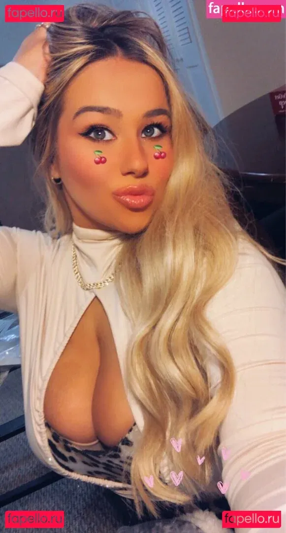 Tatiana Gianacopoulos Onlyfans Photo Gallery 