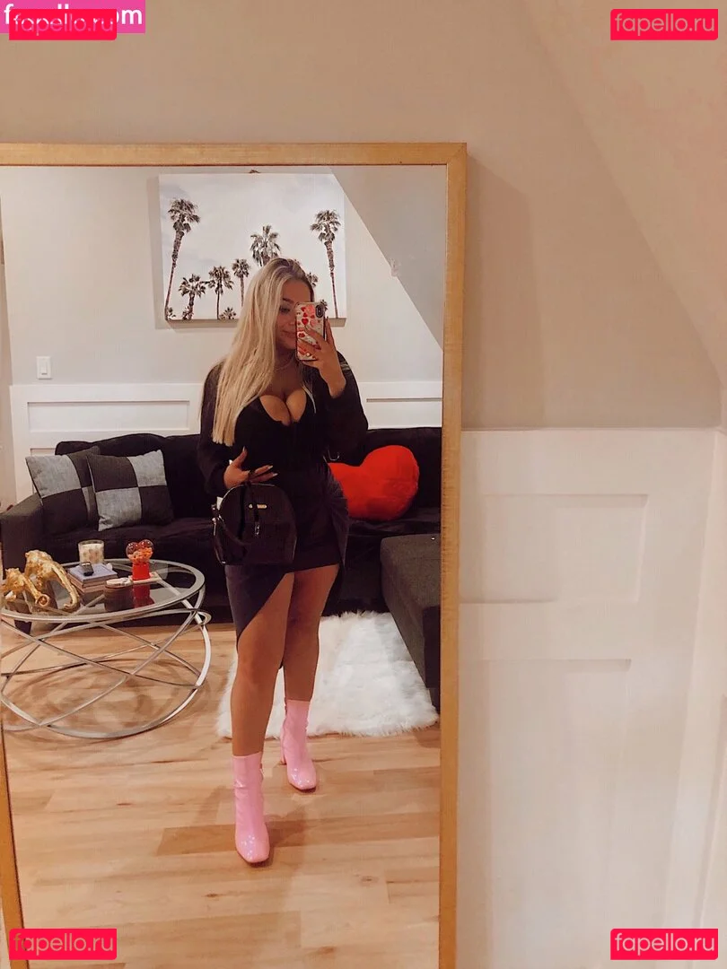 Tatiana Gianacopoulos Onlyfans Photo Gallery 