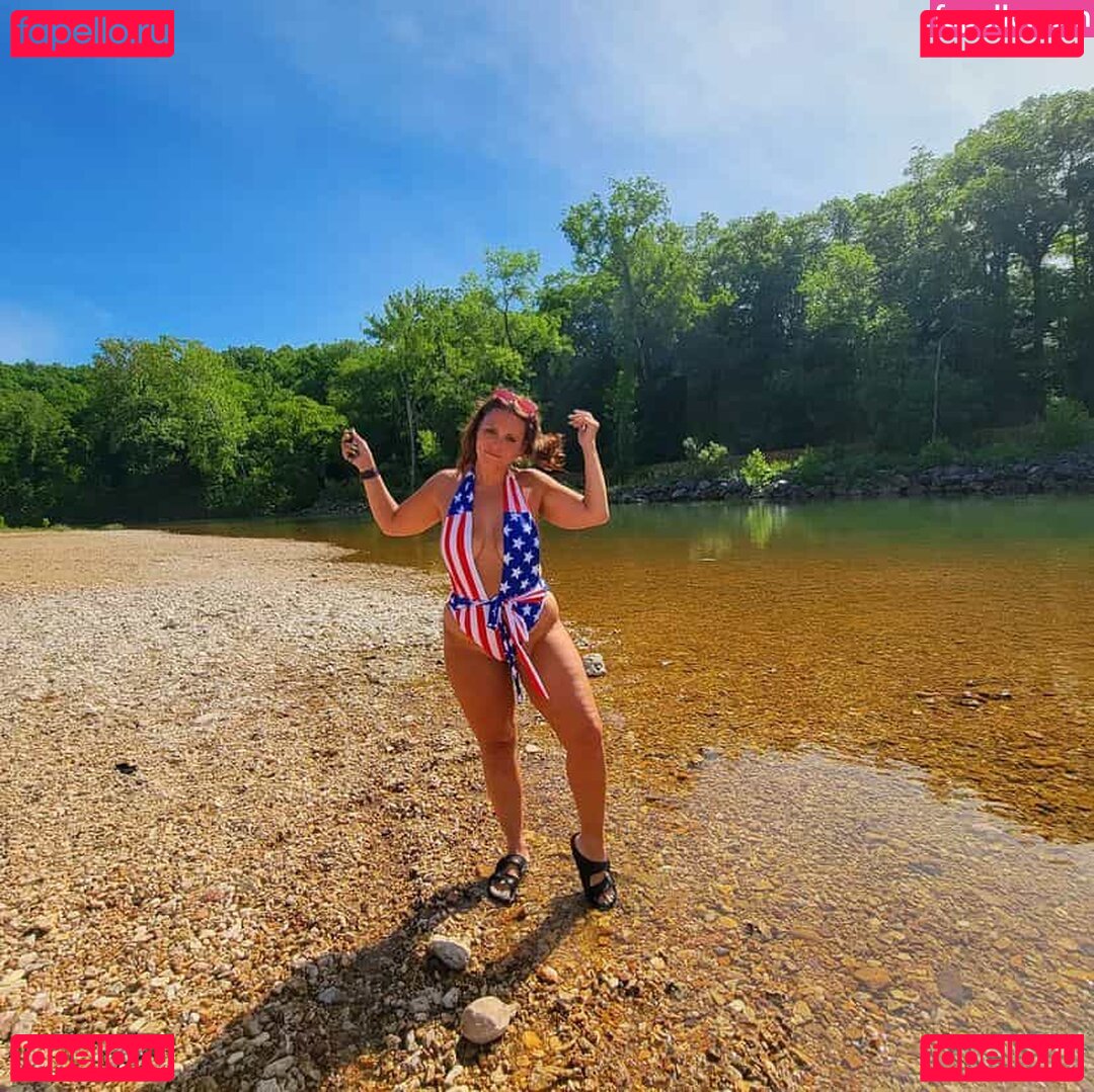 emgaudy33 / emgaudyy Onlyfans Photo Gallery 