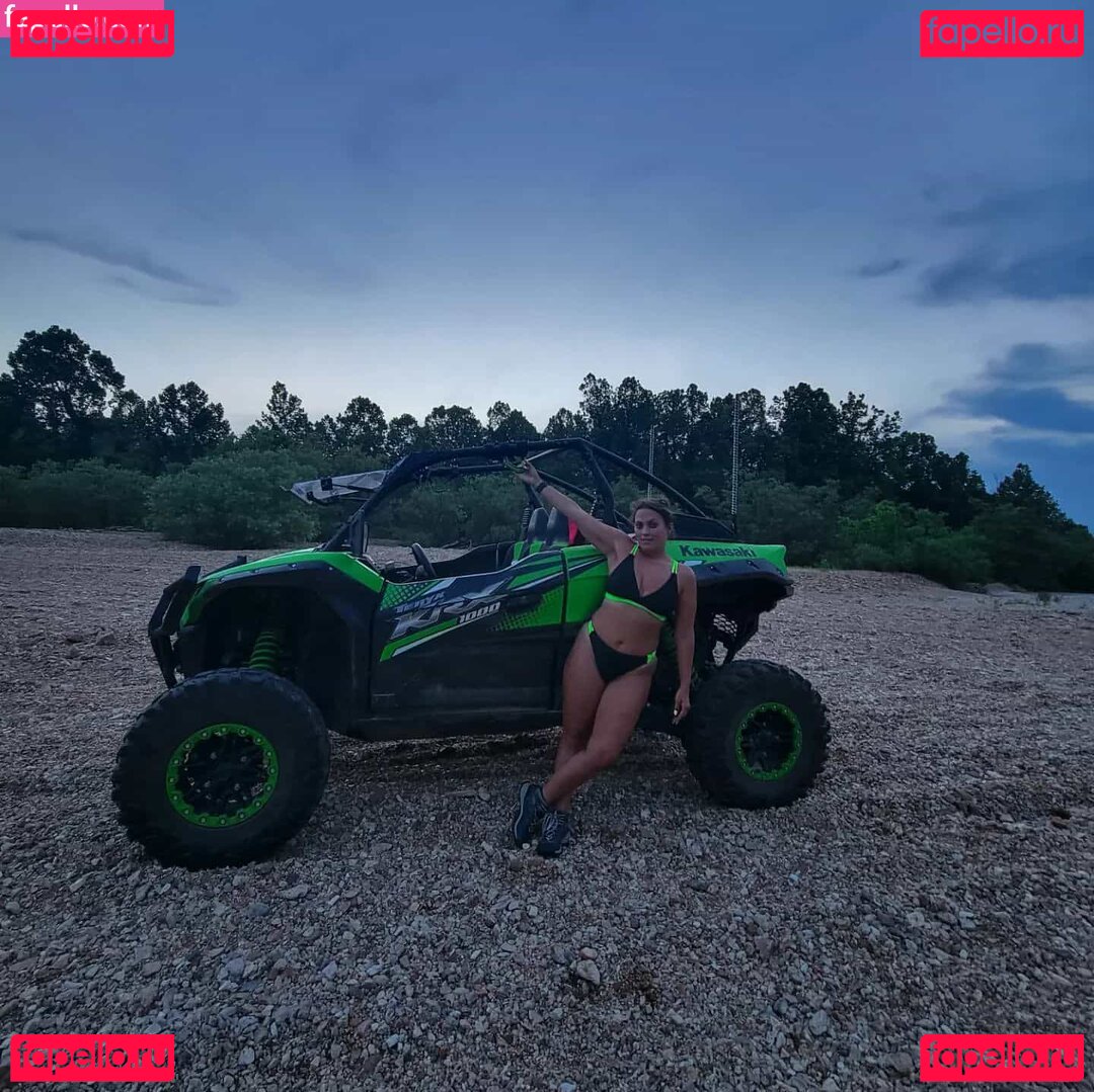 emgaudy33 / emgaudyy Onlyfans Photo Gallery 