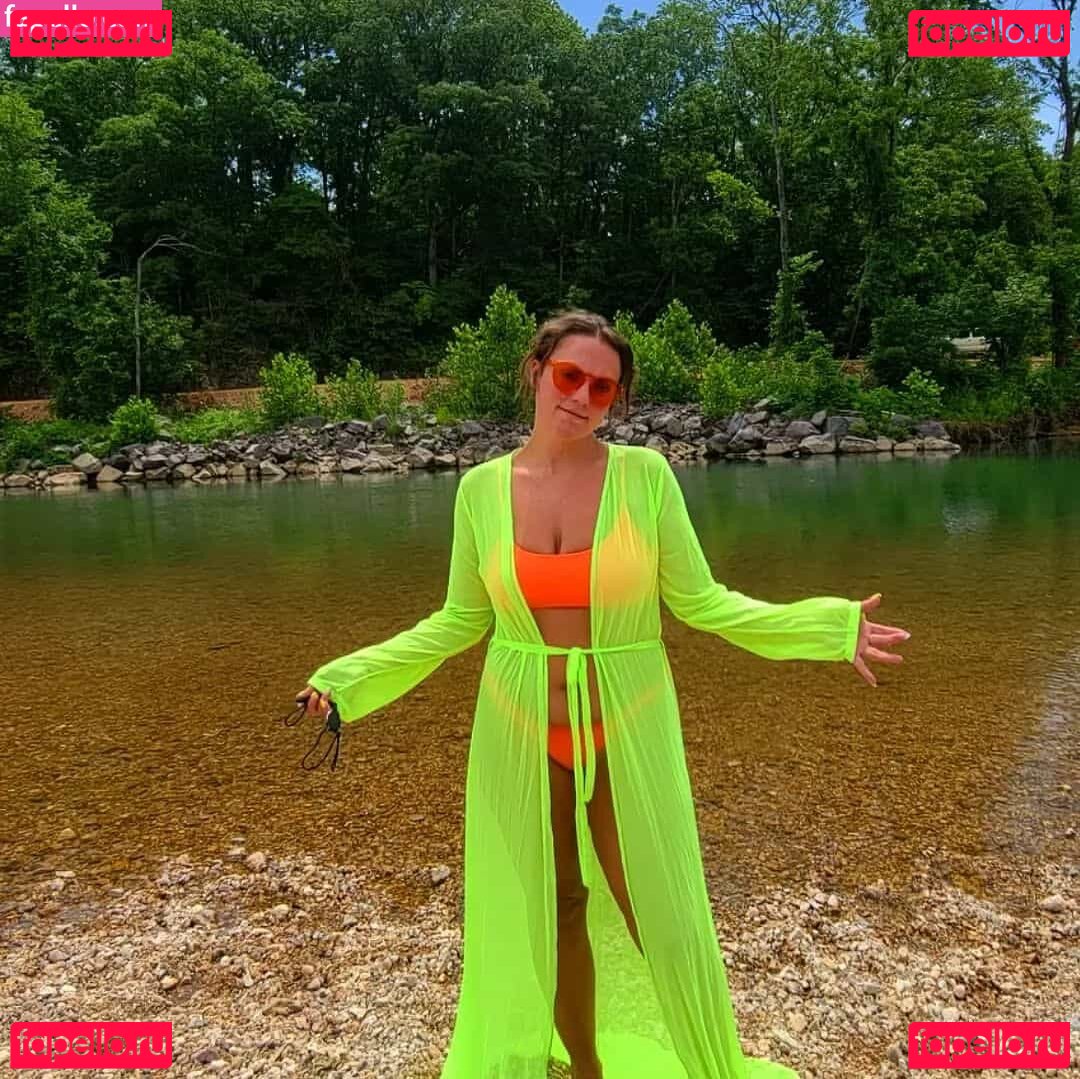 emgaudy33 / emgaudyy Onlyfans Photo Gallery 