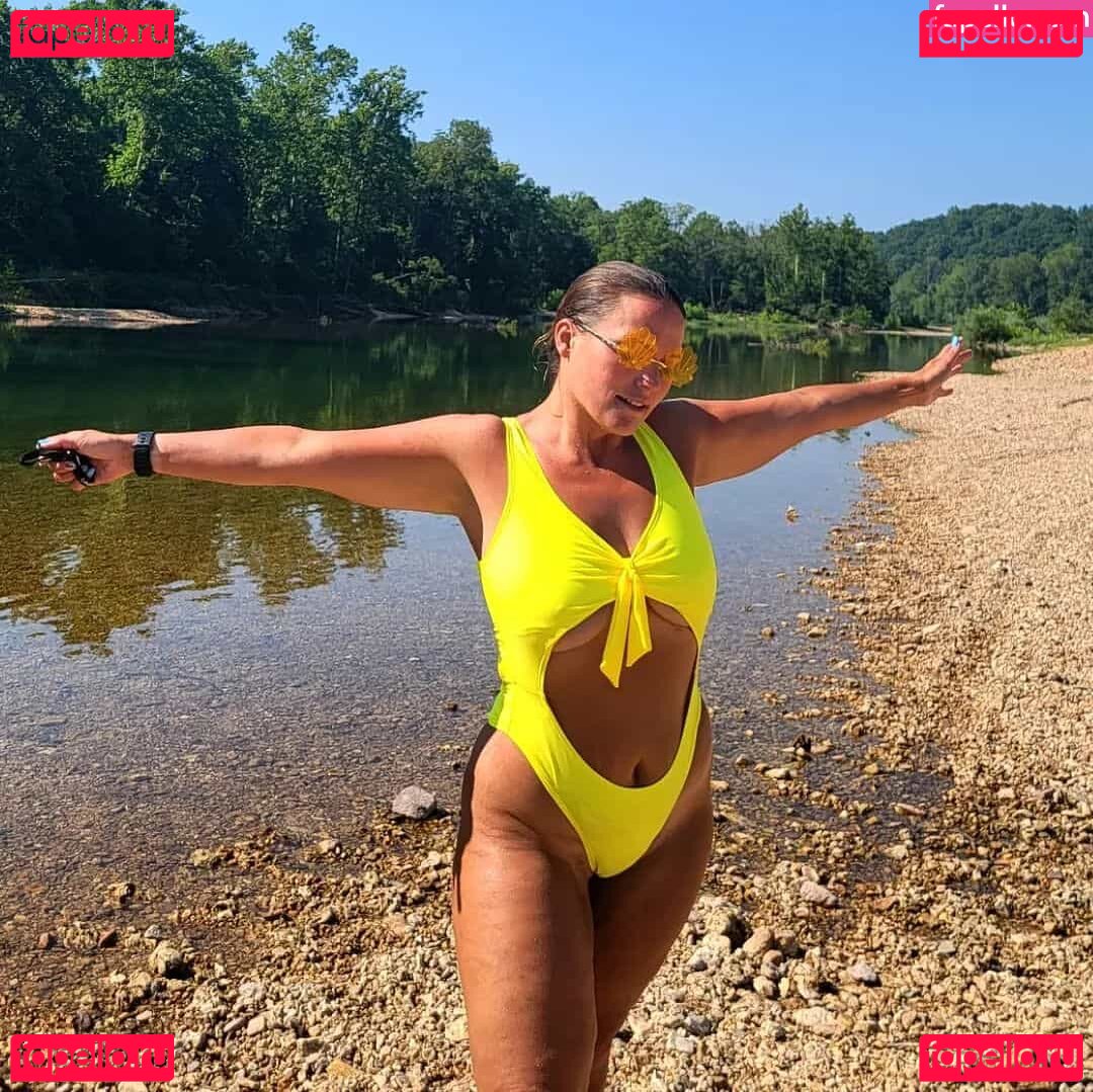 emgaudy33 / emgaudyy Onlyfans Photo Gallery 