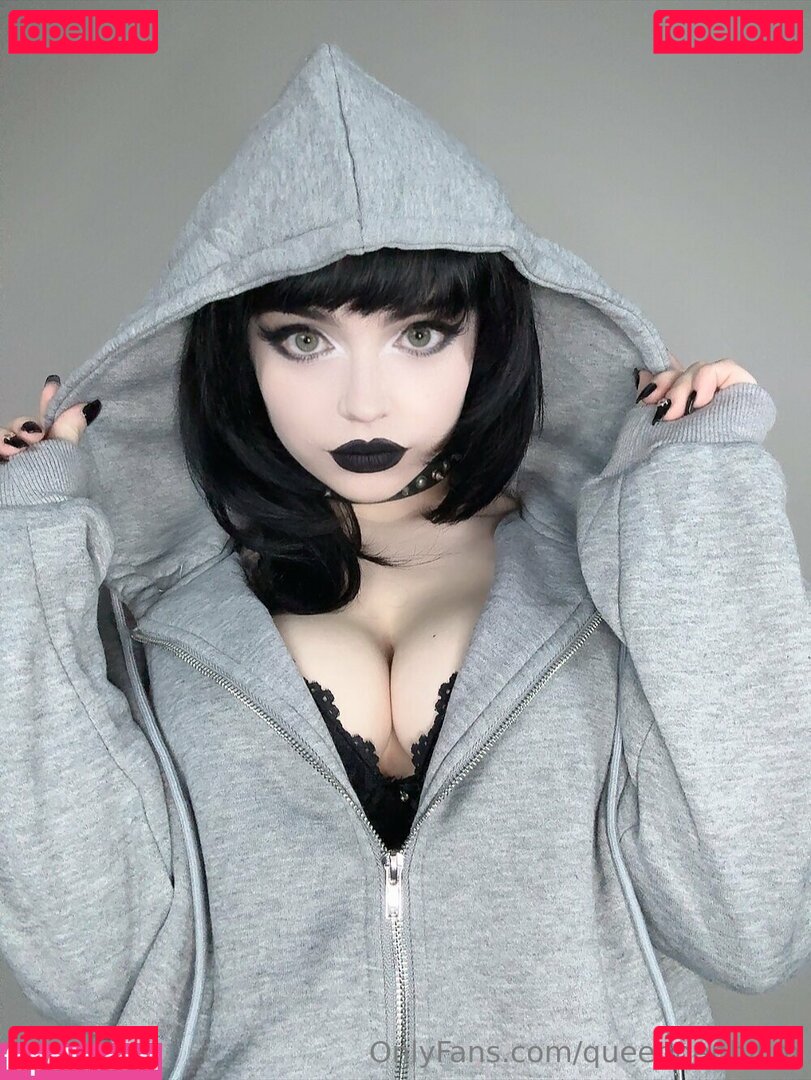 QueenNephilim / queen.nephie Onlyfans Photo Gallery 