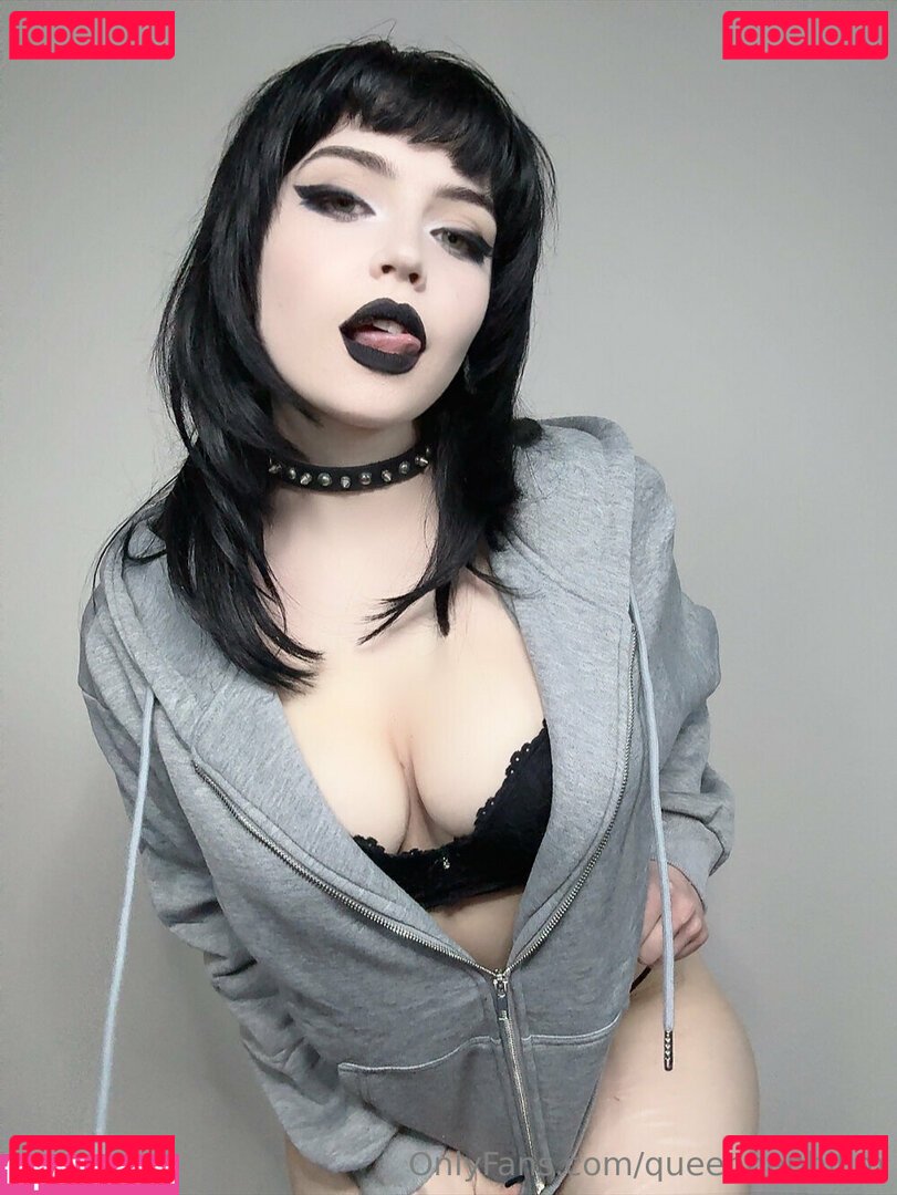 QueenNephilim / queen.nephie Onlyfans Photo Gallery 