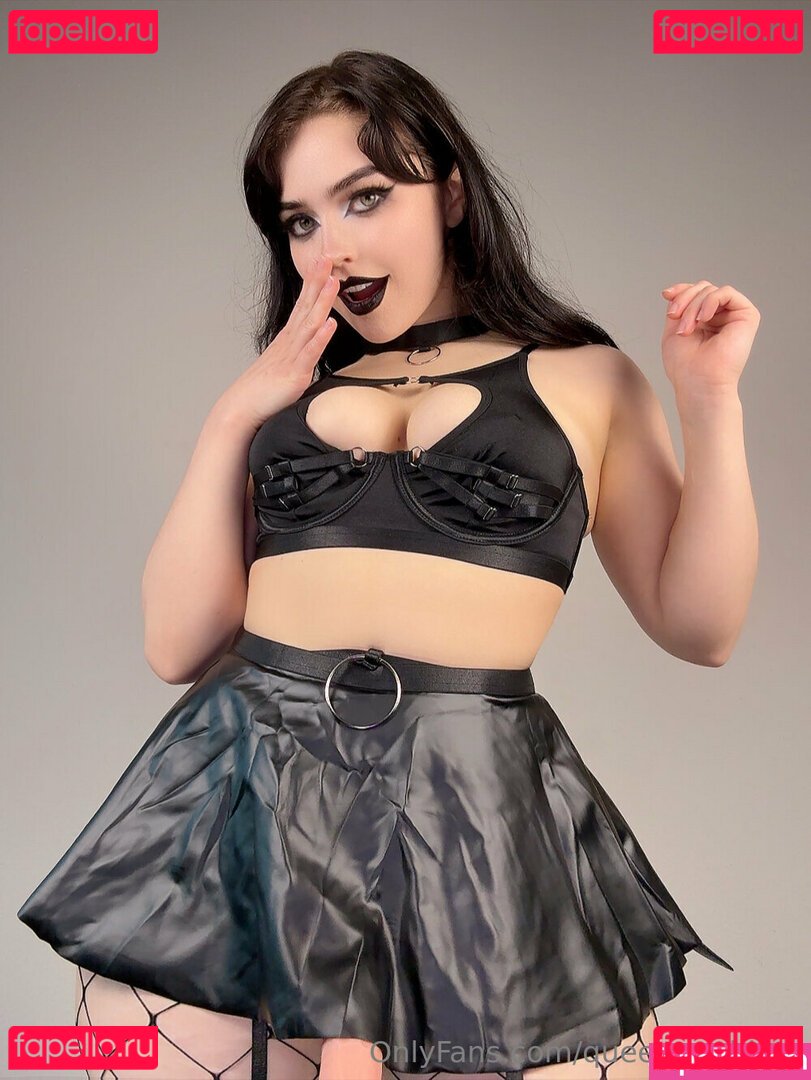 QueenNephilim / queen.nephie Onlyfans Photo Gallery 