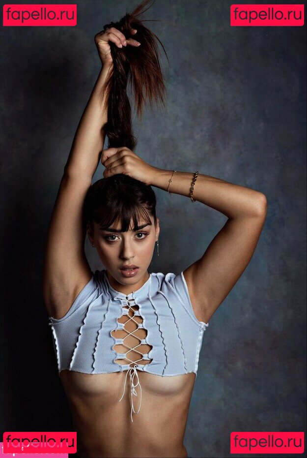 Iris Mulas / iris_mulas Onlyfans Photo Gallery 