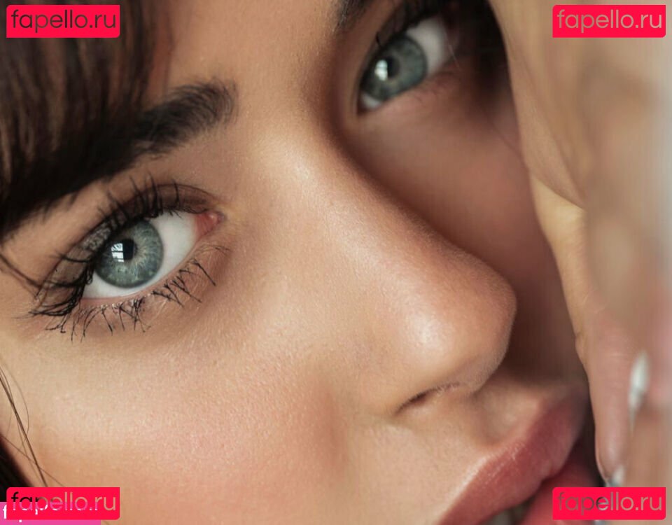 Iris Mulas / iris_mulas Onlyfans Photo Gallery 