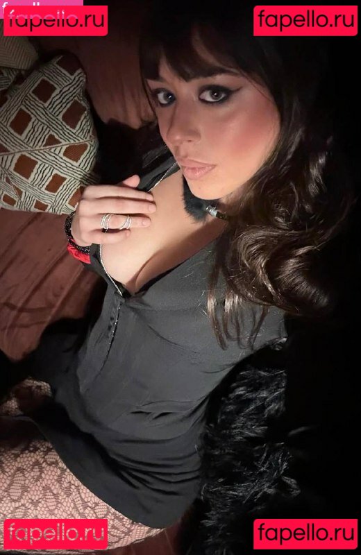 Iris Mulas / iris_mulas Onlyfans Photo Gallery 