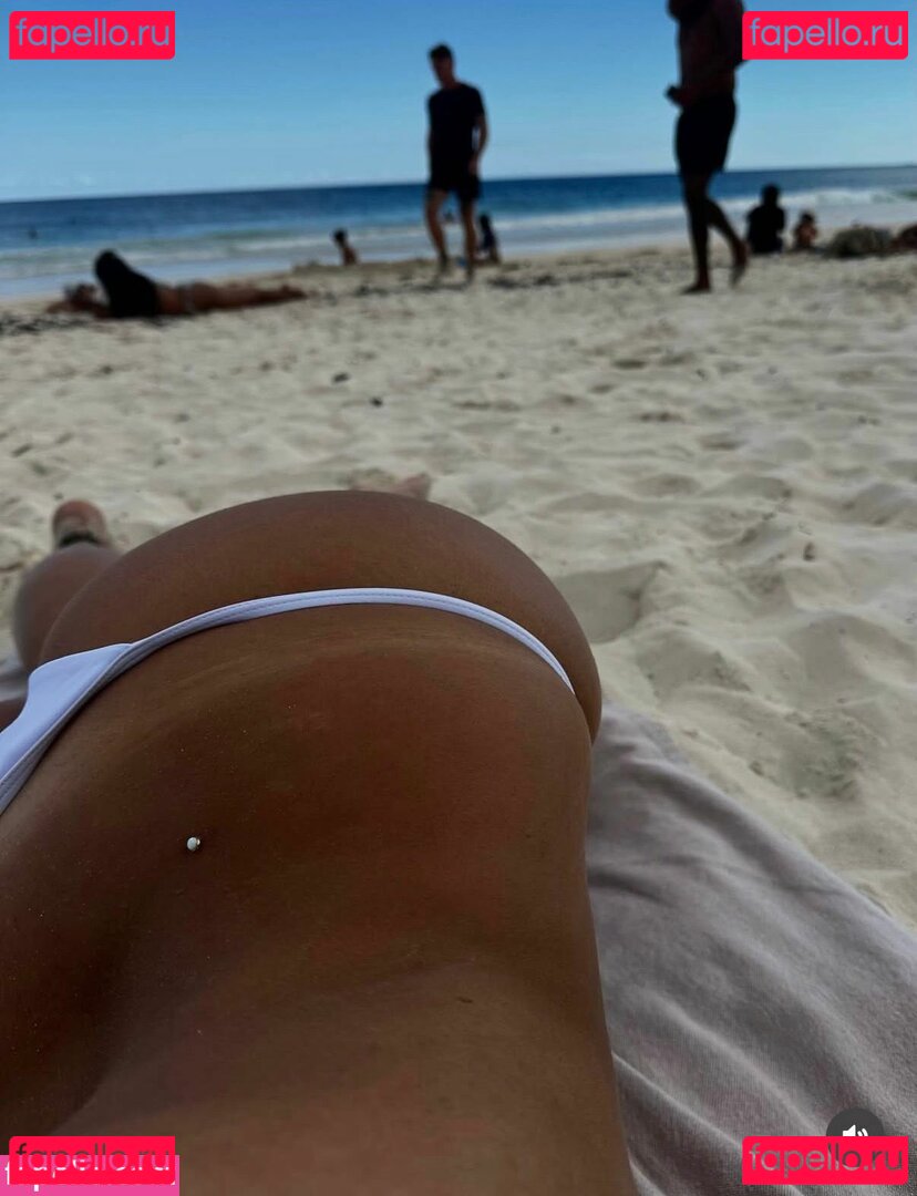 Iris Mulas / iris_mulas Onlyfans Photo Gallery 