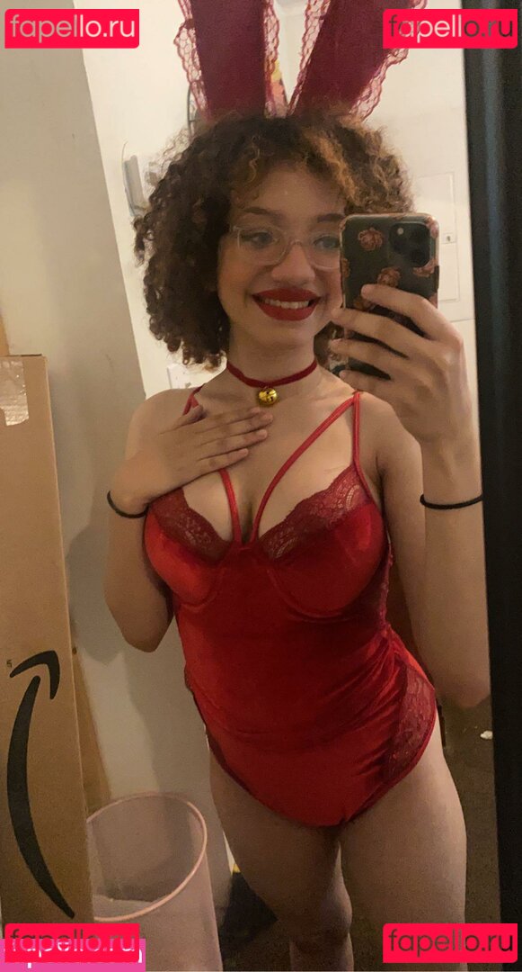 Val Figgs / misssugarpunk / valfiggs5 / veebeefigs Onlyfans Photo Gallery 