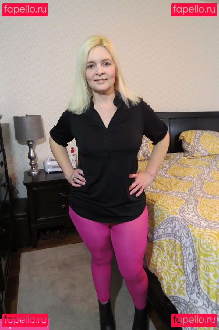 mrsananicole / mrslananicole Onlyfans Photo Gallery 