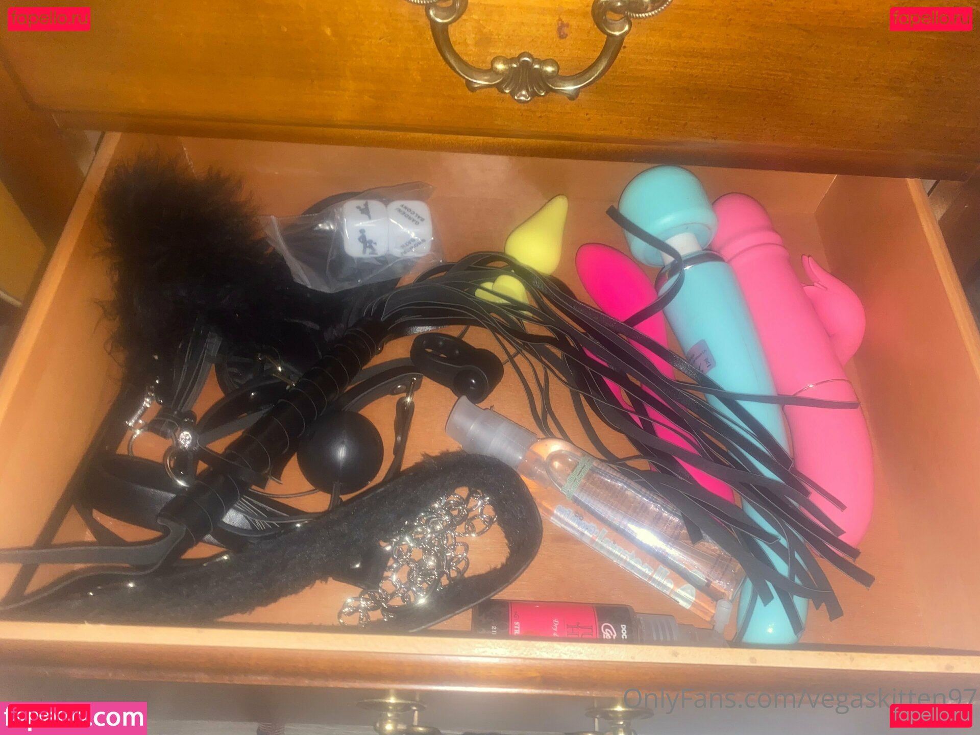 vegaskitten97 Onlyfans Photo Gallery 