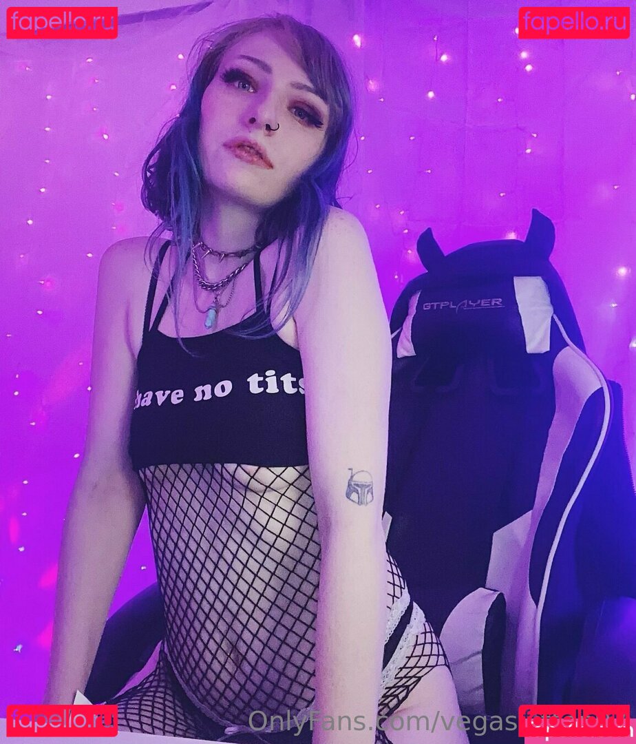 vegaskitten97 Onlyfans Photo Gallery 