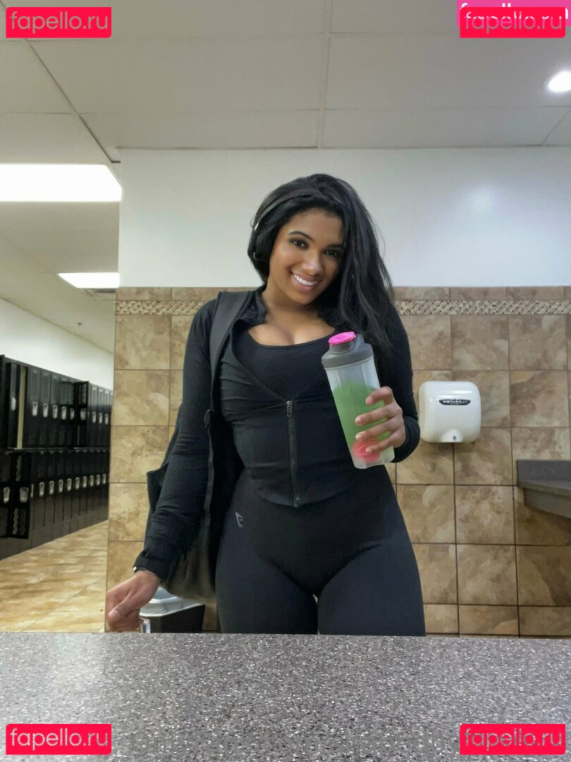 shapedbyshanice / shapesbyshanice Nude Onlyfans Photo 18