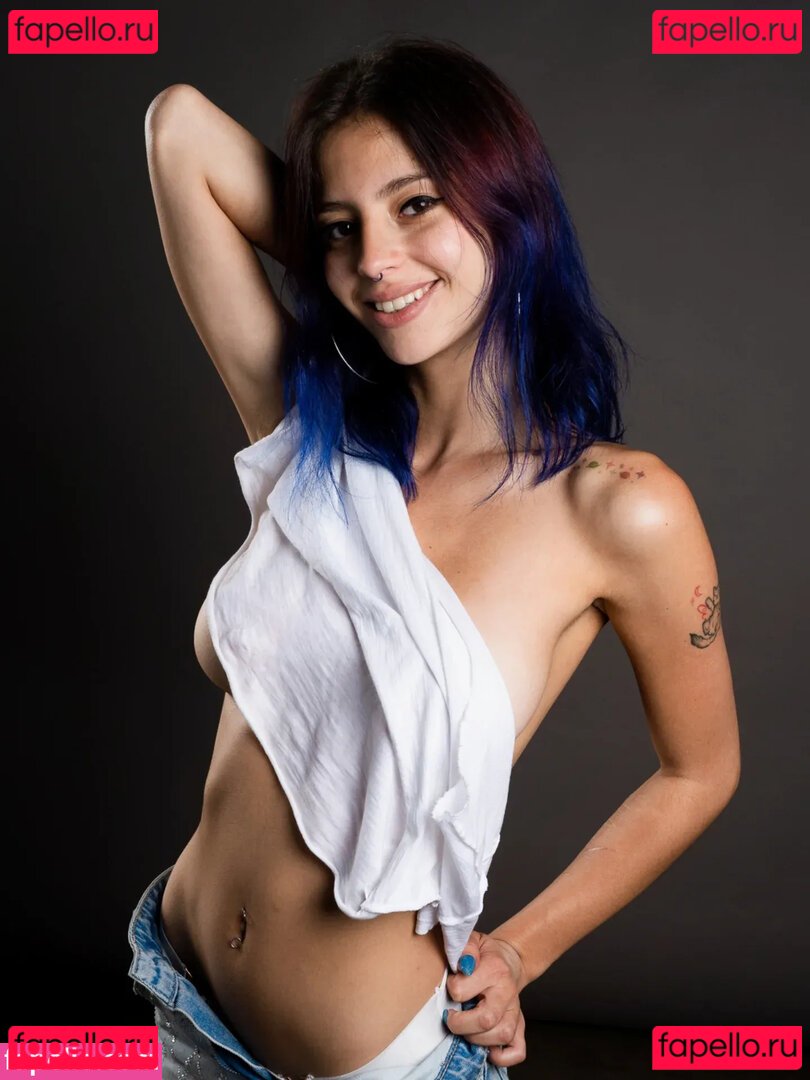 TinyAngelMeow / itsangeljinx Onlyfans Photo Gallery 