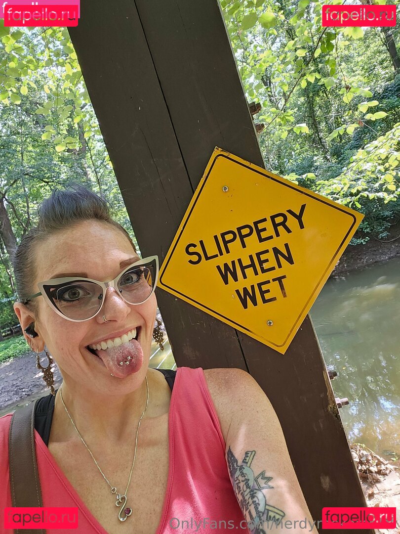 nerdyrockerchick Onlyfans Photo Gallery 