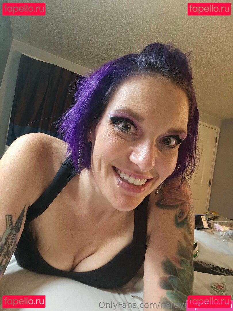 nerdyrockerchick Onlyfans Photo Gallery 