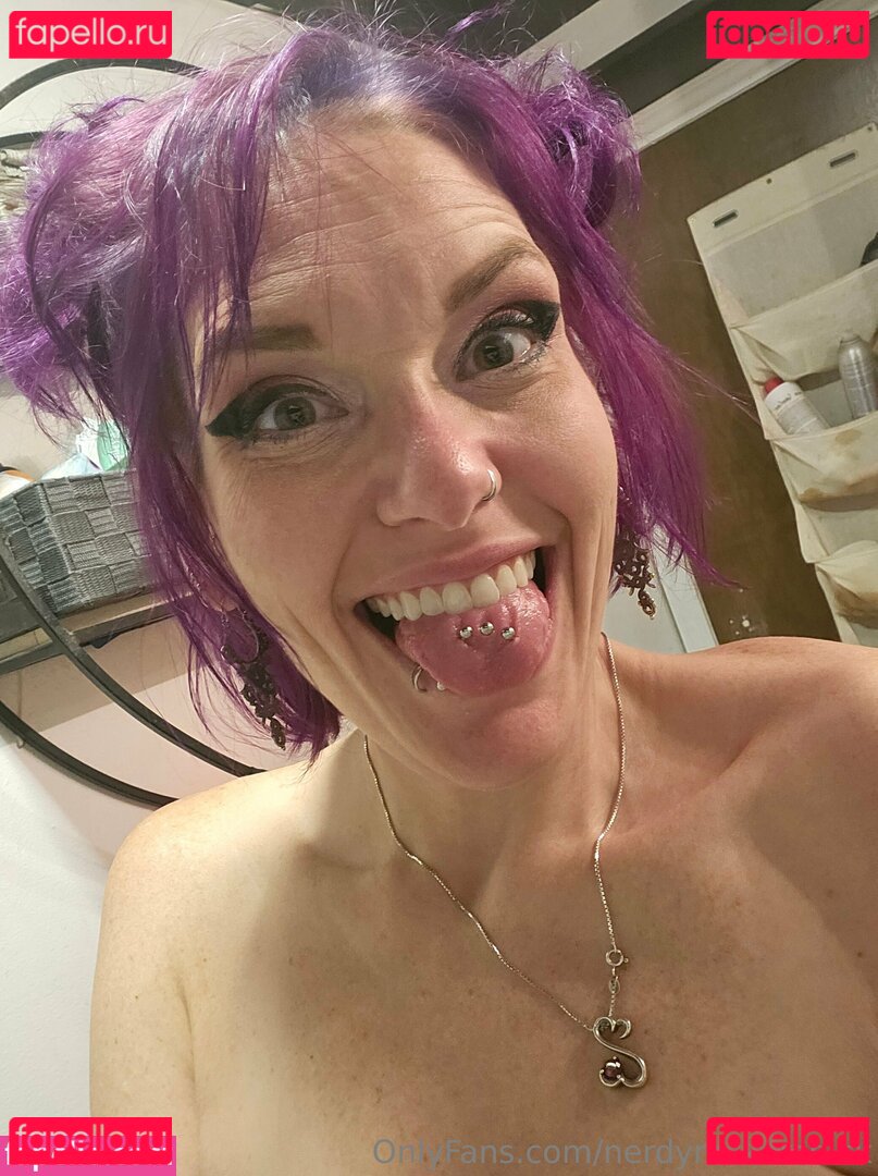 nerdyrockerchick Onlyfans Photo Gallery 